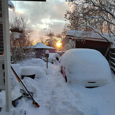 Quiet Private In Shared - Yksityinen Rauhallinen Huone Kodissa- 15min To Kotimajoitukset *