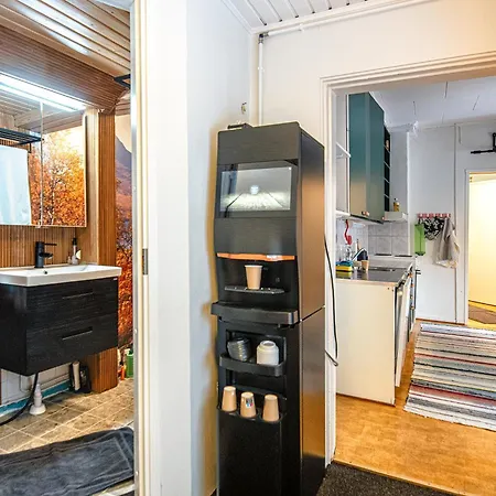 Quiet Private In Shared - Yksityinen Rauhallinen Huone Kodissa- 15min To Privat bolig